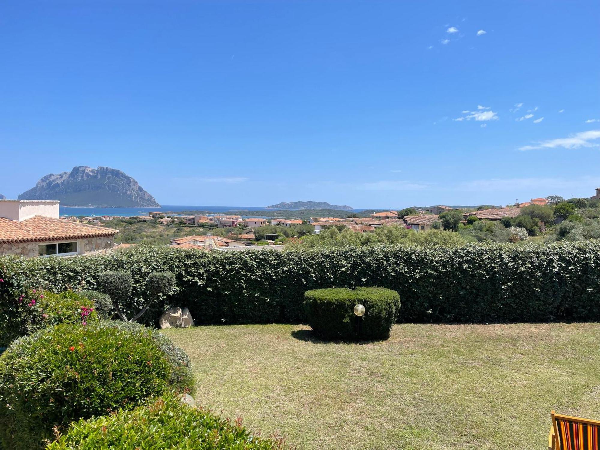 Vila Vista Incredibile Su Tavolara Porto San Paolo  Exteriér fotografie